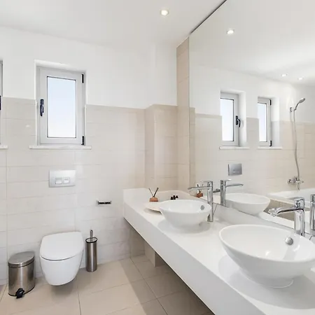 Akame Luxury By Nomads - Private Pool & Jacuzzi Polis